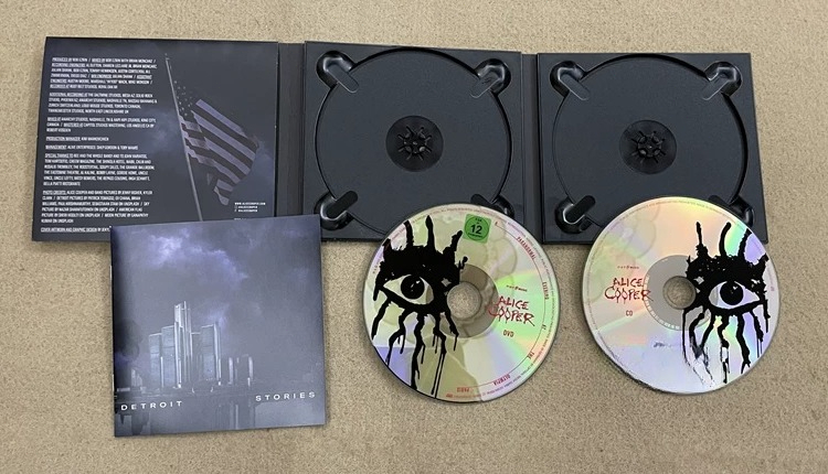 ซีดี+ดีวีดี อัลบั้มเพลงฮาร์ดร็ - Live Rock บทวิจารณ์และราคา
